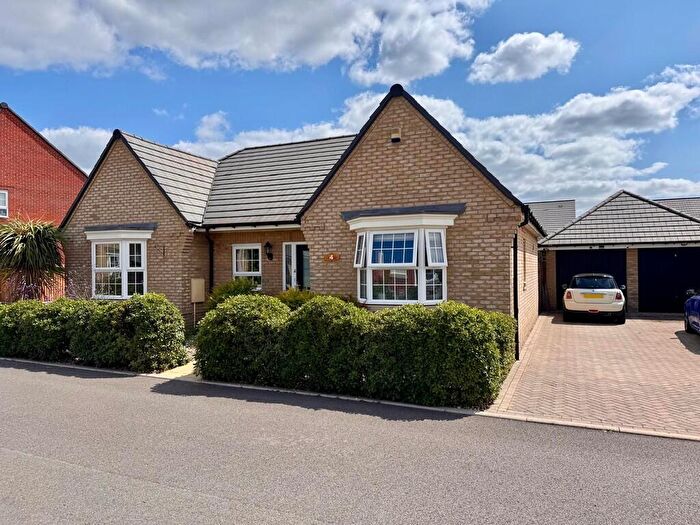 3 Bedroom Detached Bungalow For Sale In Harris Street, Burnham-on-Crouch, CM0