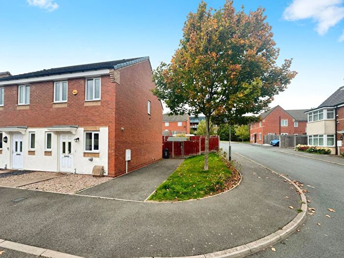 2 Bedroom Semi-detached House To Rent In Northumberland Way, Walsall, WS2