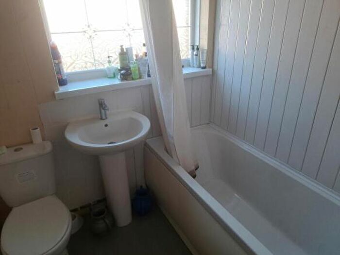3 Bedroom End Of Terrace House For Sale In Townley Gardens, Birmingham, B6