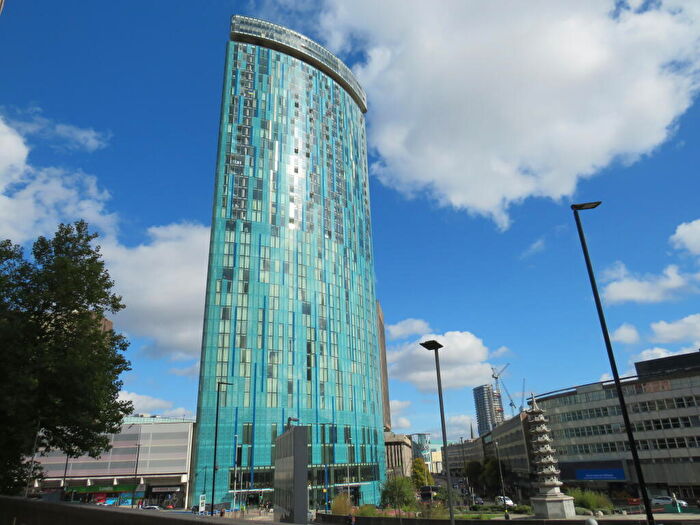 3 Bedroom Apartment To Rent In Holloway Circus Queensway, Birmingham, B1