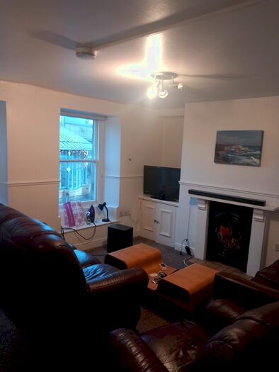 3 Bedroom Flat To Rent In A King Street, Lancaster, LA1