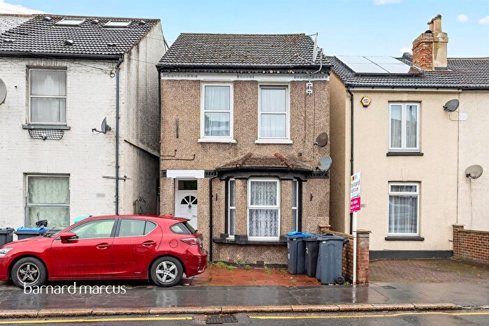 1 Bedroom Flat For Sale In Selsdon Road, South Croydon, CR2