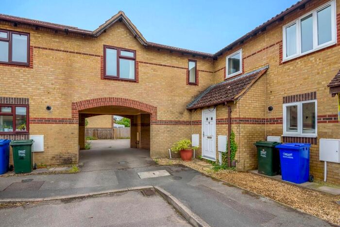 1 Bedroom Flat To Rent In Cypress Gardens, Bicester, OX26