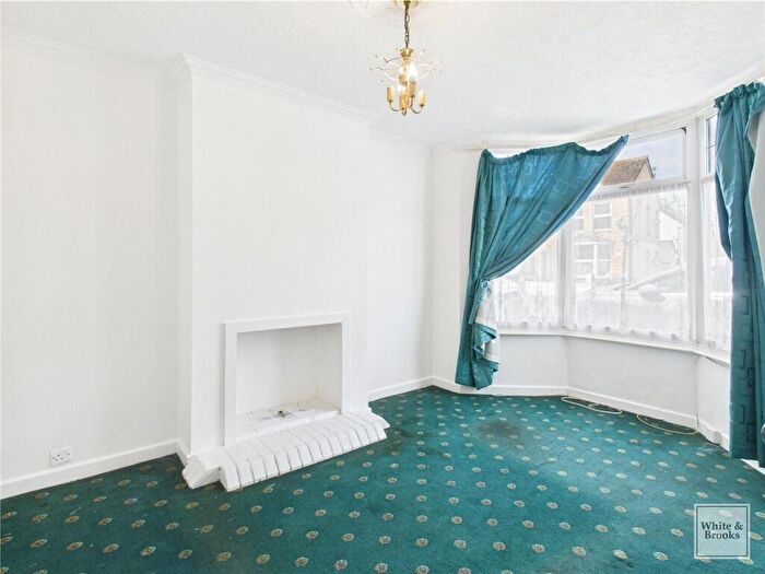 3 Bedroom Terraced House For Sale In Crescent Road, Bognor Regis, PO21