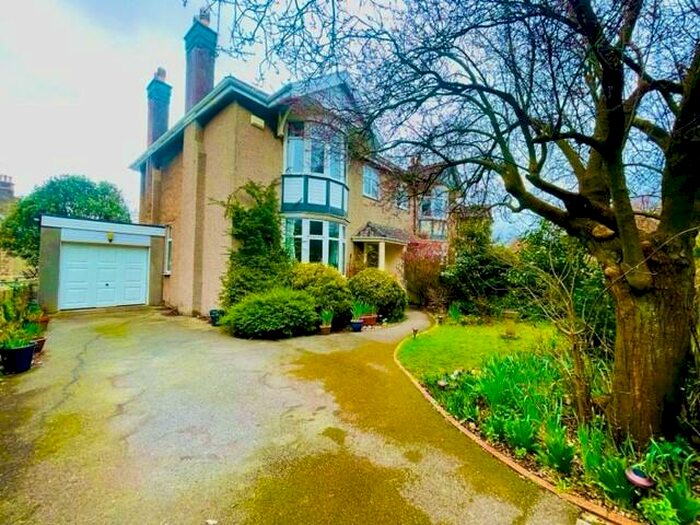 4 Bedroom House To Rent In Princes Road, Clevedon, BS21