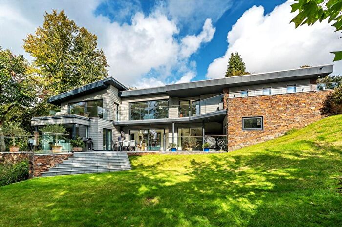 4 Bedroom Detached House For Sale In Wray Lane, Reigate, Surrey, RH2