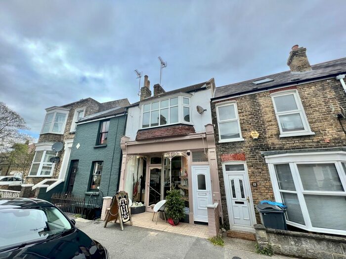 1 Bedroom To Rent In Road, Margate, CT9