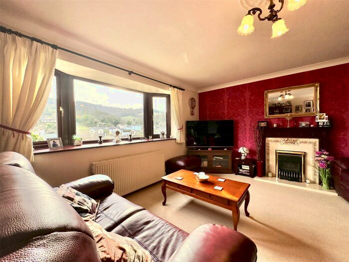 4 Bedroom Detached Bungalow For Sale In Castle Street, Combe Martin