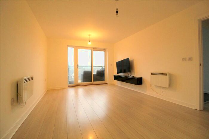 2 Bedroom Flat To Rent In Little Brights Road, Belvedere, DA17