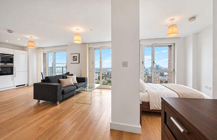 1 Bedroom Flat For Sale In Marner Point, Jefferson Place, E3