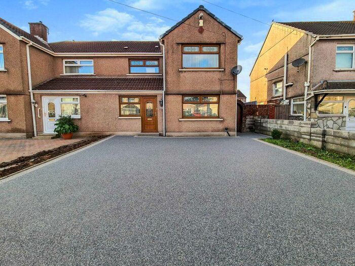 3 Bedroom House To Rent In Western Avenue, Port Talbot, SA12