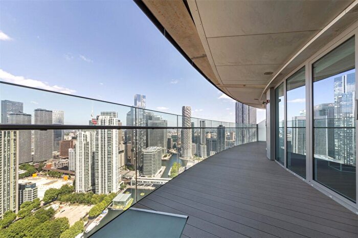 2 Bedroom Apartment To Rent In Crossharbour Plaza, London, E14