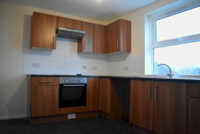 3 Bedroom Flat To Rent In Parton Road, Aylesbury HP20