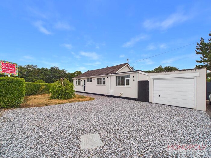 2 Bedroom Semi-Detached Bungalow For Sale In Redland Close, Gresford, LL12