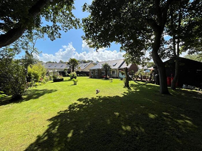 4 Bedroom Detached Bungalow For Sale In Dolphin Court, New Quay, SA45