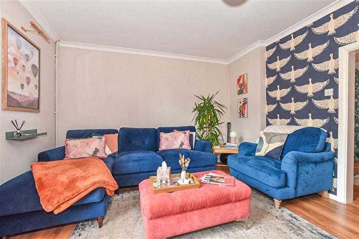 3 Bedroom End Terrace House For Sale In Beaver Road, Ashford, Kent, TN23