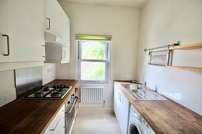 2 Bedroom Flat To Rent In Edith Road, London, W14