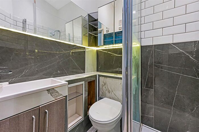 1 Bedroom Studio To Rent In Merton Road, London, SW19