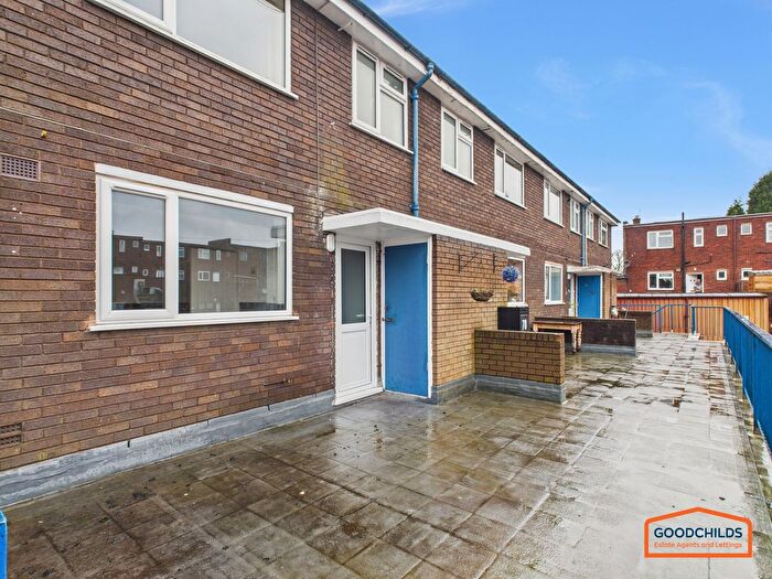 3 Bedroom Flat To Rent In Rookery Lane, Aldridge, WS9