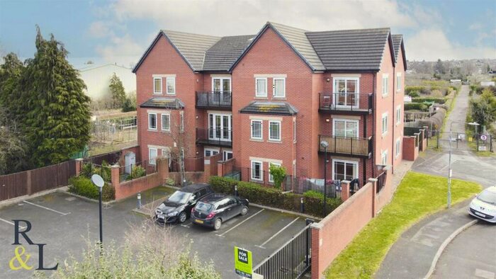 2 Bedroom Flat To Rent In Bruce Drive, West Bridgford, Nottingham, Nottinghamshire, NG2