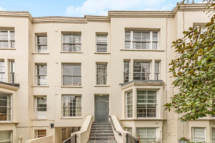 1 Bedroom Flat For Sale In Cliff Court, Cliff Road, NW1