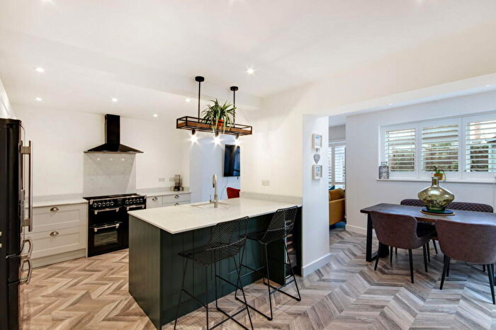 3 Bedroom Semi Detached House For Sale In Harold Road, Dartford, Kent, DA2