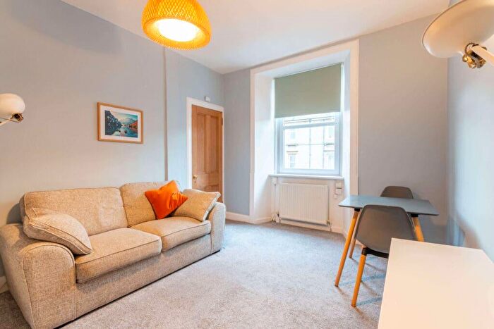 1 Bedroom Flat To Rent In L Iona Street, Edinburgh, EH6