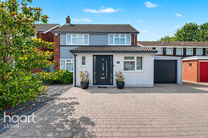 5 Bedroom Detached House For Sale In Riverside Road, Luton, LU3