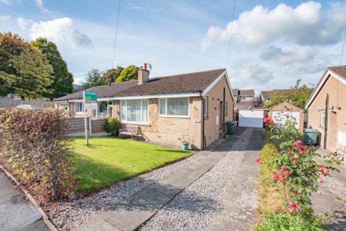 2 Bedroom Semi-Detached Bungalow To Rent In Currer Walk, Steeton, BD20