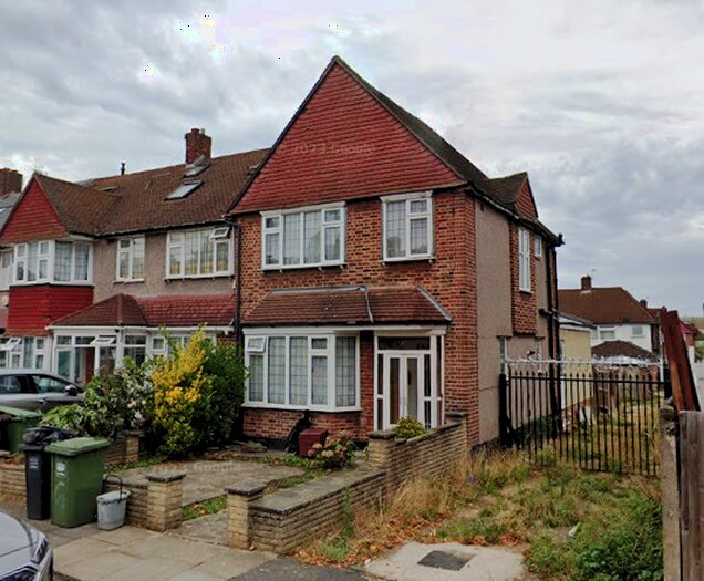 5 Bedroom End Of Terrace House To Rent In Bosbury Road, London, SE6