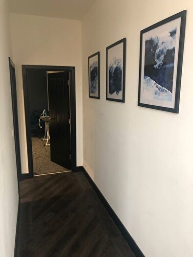 2 Bedroom Flat To Rent In Bradford Old Road, Cottingley, Bingley, BD16