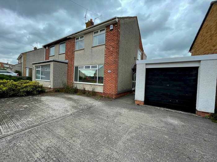 3 Bedroom Property To Rent In Westcourt Drive, Oldland Common, Bristol, BS30