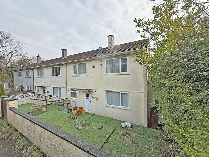 3 Bedroom End Terrace House For Sale In Bramfield Place, Austin Farm, PL6
