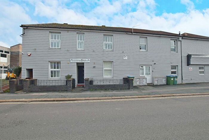 1 Bedroom Flat To Rent In Mary Rose, Keedwell House, London Road, Bognor Regis, West Sussex, PO21