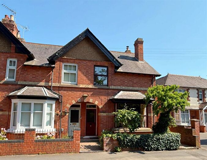 3 Bedroom End Of Terrace House For Sale In Evesham Street, Alcester, B49