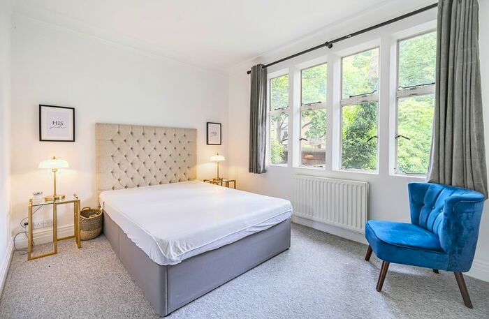 2 Bedroom Flat To Rent In Church Close, Kensington Church Street, London, W8