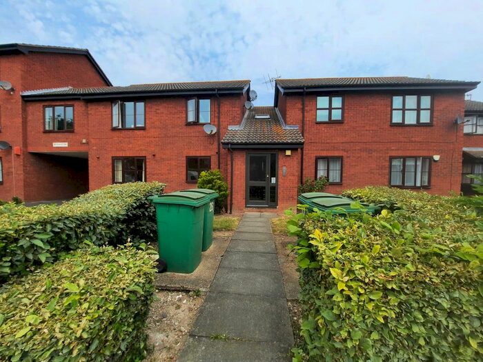 1 Bedroom Flat To Rent In Coptefield Drive, Priory Gardens, DA17