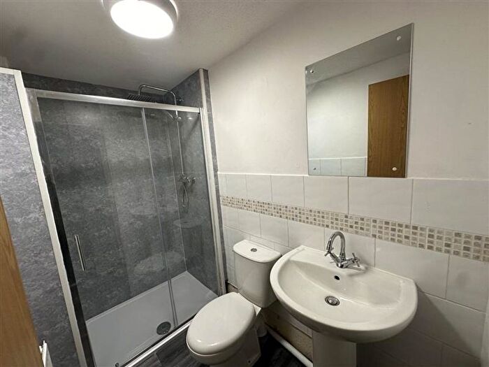 2 Bedroom Flat To Rent In Kinmel Street, Rhyl, LL18