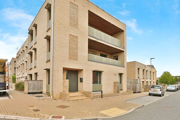 2 Bedroom Flat For Sale In Saxoncote Avenue, Norwich, NR5