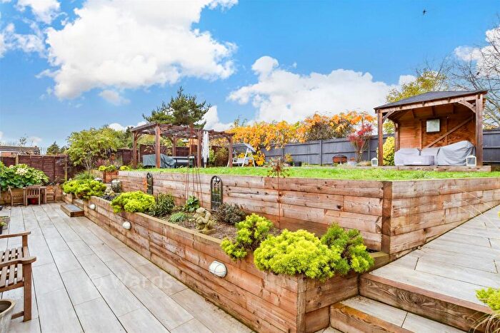 3 Bedroom Detached Bungalow For Sale In Annie Road, Snodland, Kent, ME6