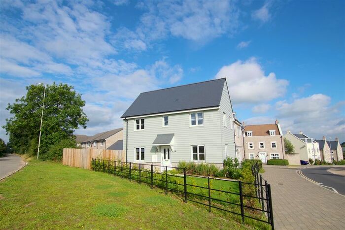 3 Bedroom Semi-Detached House To Rent In Cowleaze, Ridgeway Farm, Swindon, SN5