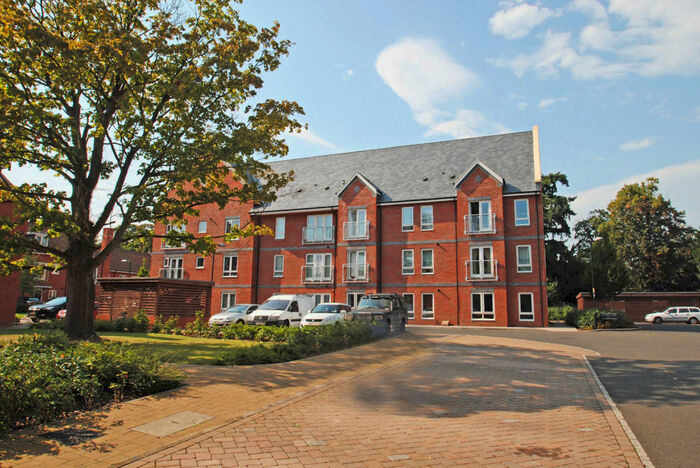 2 Bedroom Apartment To Rent In Villa Close, Cholsey, OX10