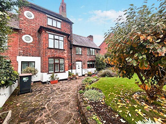 4 Bedroom Cottage To Rent In Main Road, Nottingham, Watnall, NG16