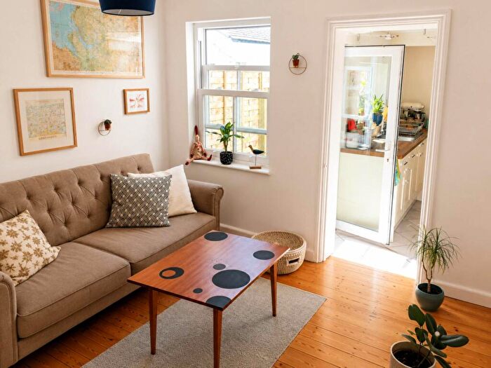2 Bedroom Terraced House To Rent In Union Street, Cowley, OX4