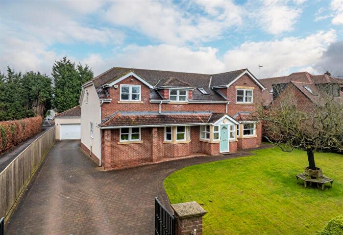 4 Bedroom Detached House For Sale In Western Way, Ponteland, NE20
