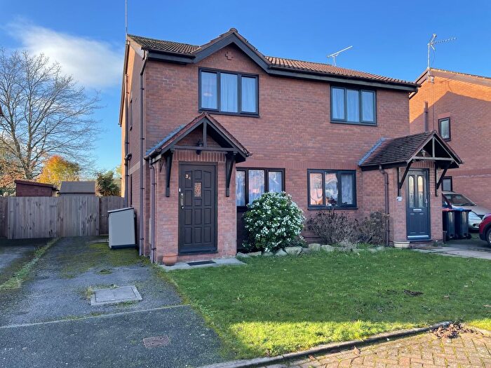 2 Bedroom Semi Detached House For Sale In Pipers Court, Hoole, Chester, CH2