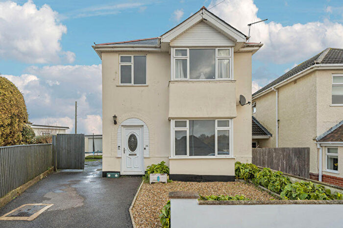 3 Bedroom Detached House For Sale In Eastlake Avenue, Poole, BH12