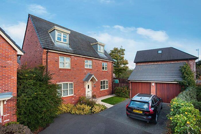 5 Bedroom Detached House For Sale In Sweet Briar Court, Congleton, CW12