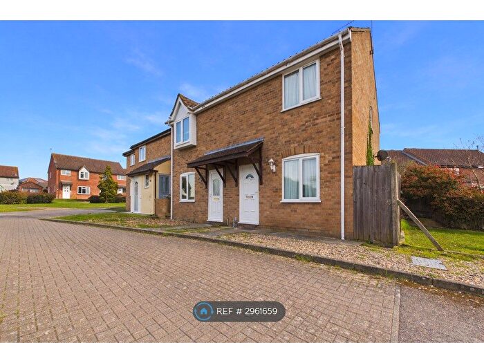 2 Bedroom End Of Terrace House To Rent In Speirs Way, Diss, IP22
