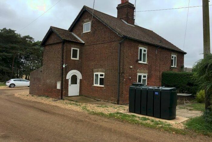 3 Bedroom Cottage To Rent In Stanhoe Road, King's Lynn, PE31